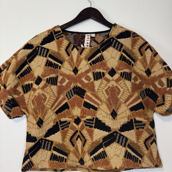 Dolan Geometric Patterned Crop Top - Orange and Black - Picture 4 of 11